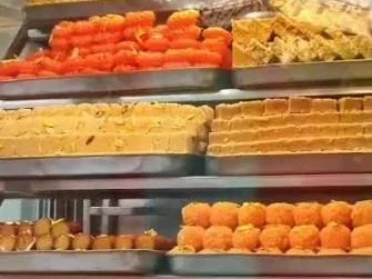 National Sweets And Bakers – Restaurants in Chakwal – Image 10